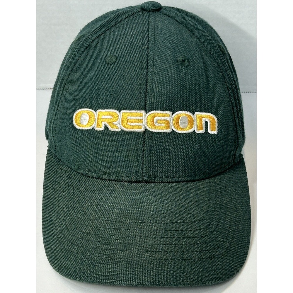 Oregon Ducks Hat Cap‎ Adult Adjustable Green Spellout Logo Cotton NCAA Football
